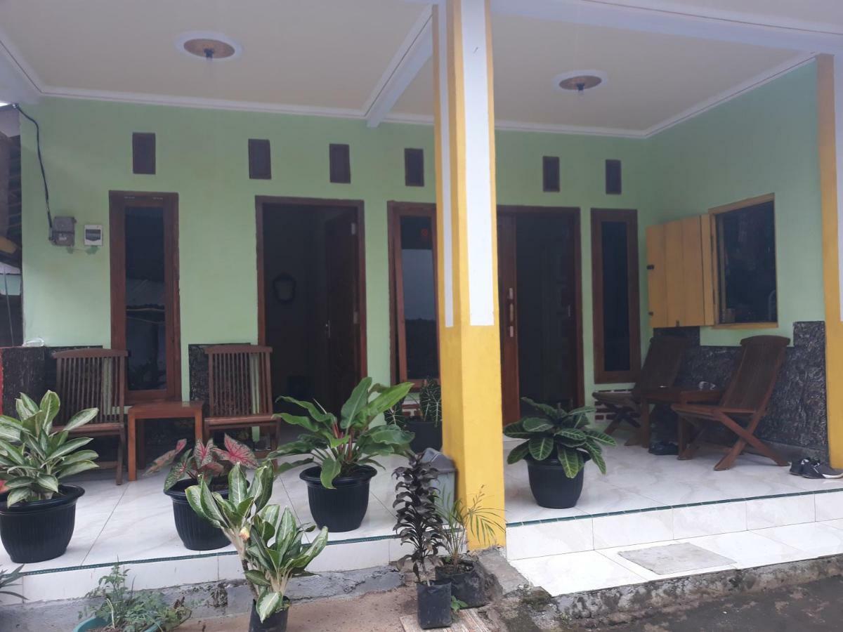Ijen Mansjestic B&B Tamansuruh المظهر الخارجي الصورة